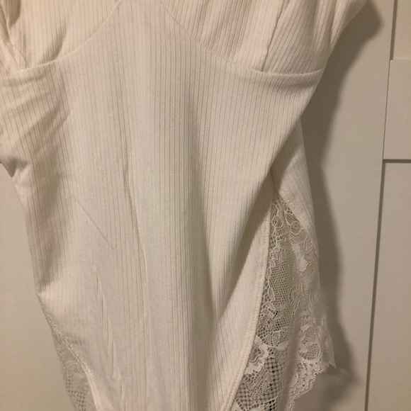 White laced body suit - Picture 3 of 3